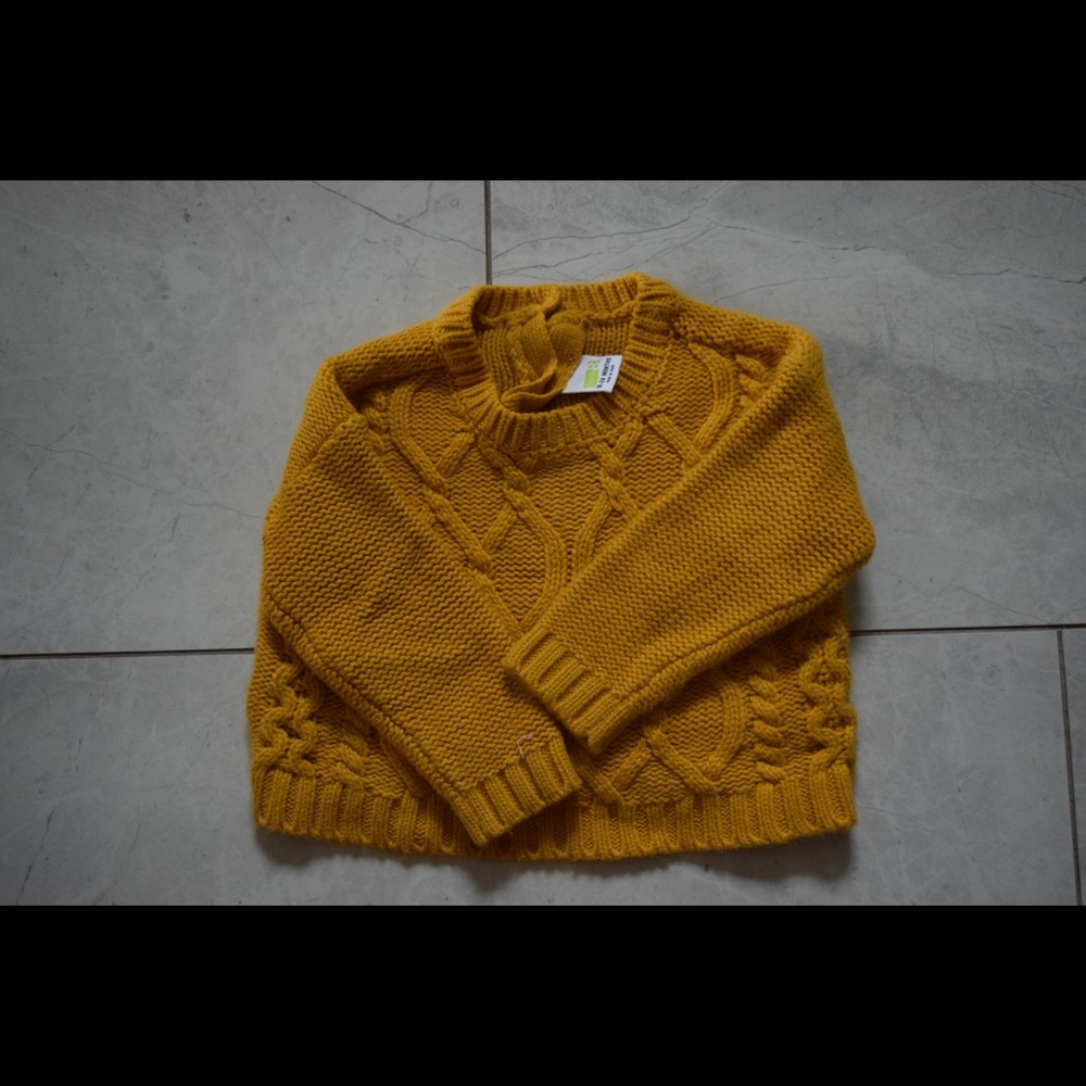 Crazy 8 sweater